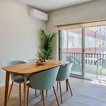 Zenith Apartment Setubal